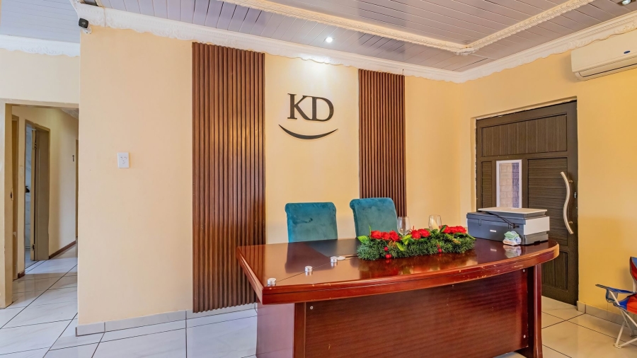 7 Bedroom Property for Sale in Mogwase Unit 4 North West